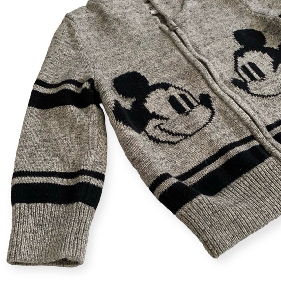 Gap Mickey Mouse sweater - Picture 2 of 7
